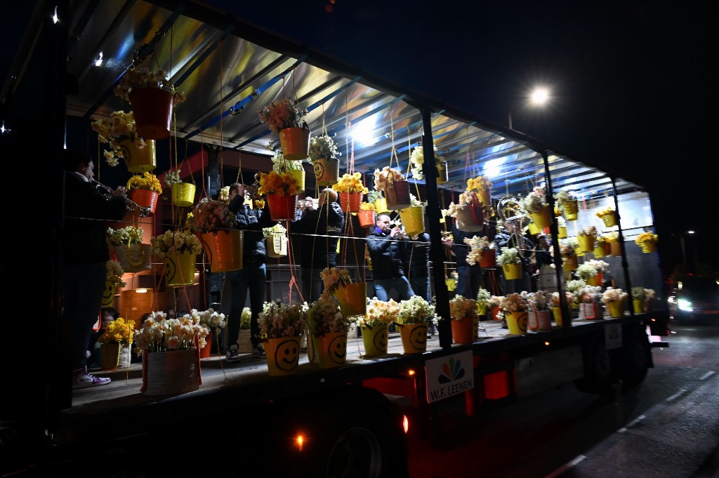 ../Images/Verlicht bloemencorso 2024 075.jpg